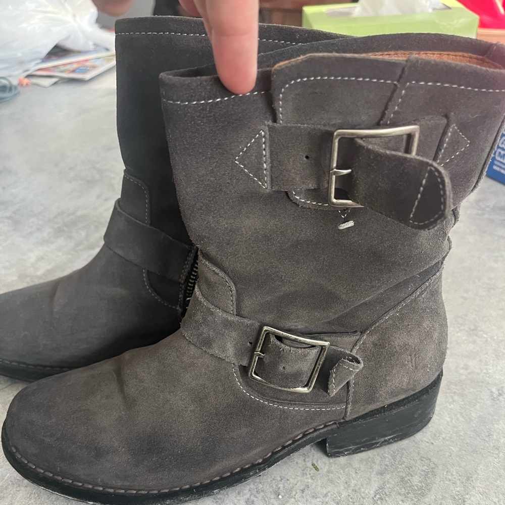 Frye Gray Leather Vicky Engineer Ankle Moto Boots Size 7